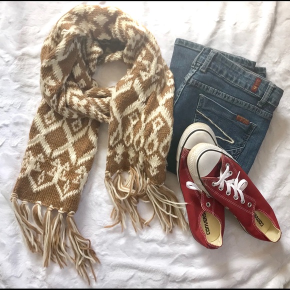 Old Navy Accessories - Old Navy Patterned Scarf